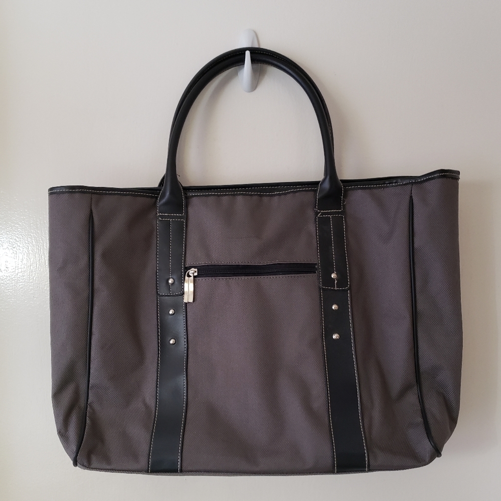 Large tote suitable for laptop case